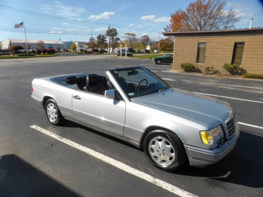 1995 Mercedes Benz E 320 Cabriolet photo 1