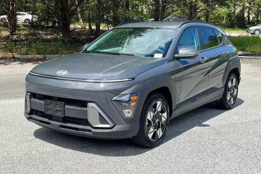 2024 Hyundai Kona SEL photo 1