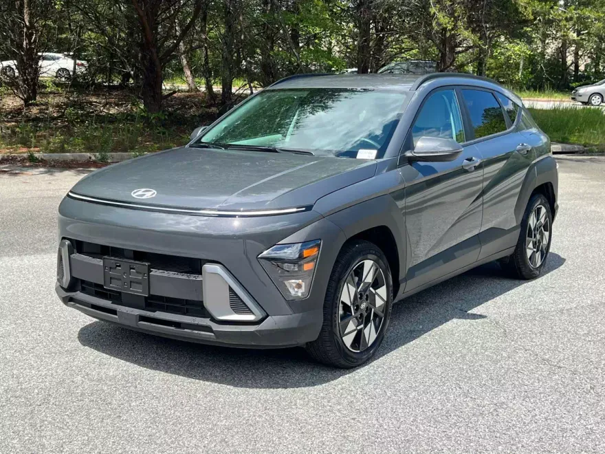 2024 Hyundai Kona SEL photo 1