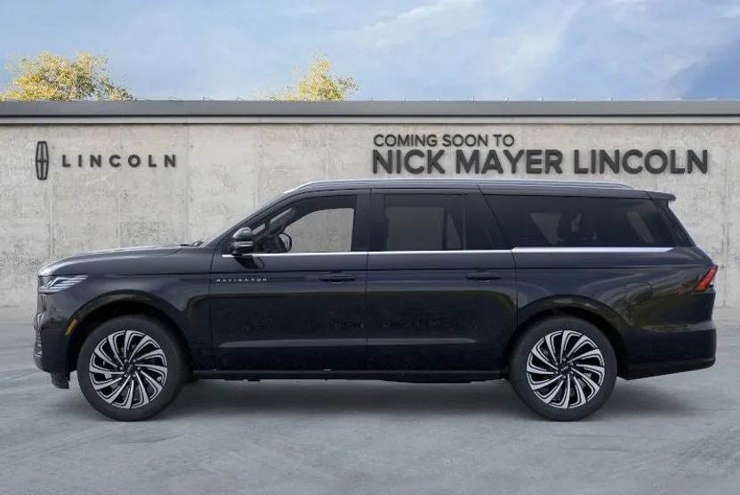 2025 Lincoln Navigator Black Label photo 1