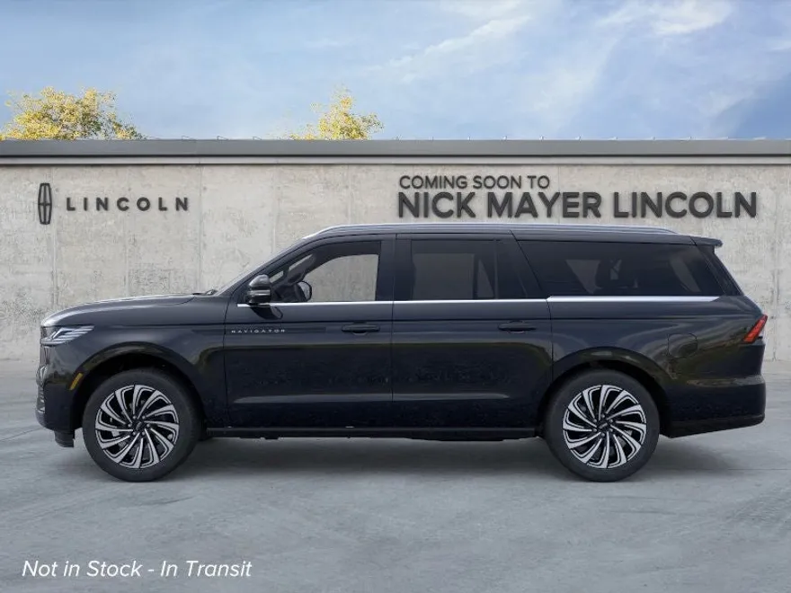 2025 Lincoln Navigator Black Label photo 1