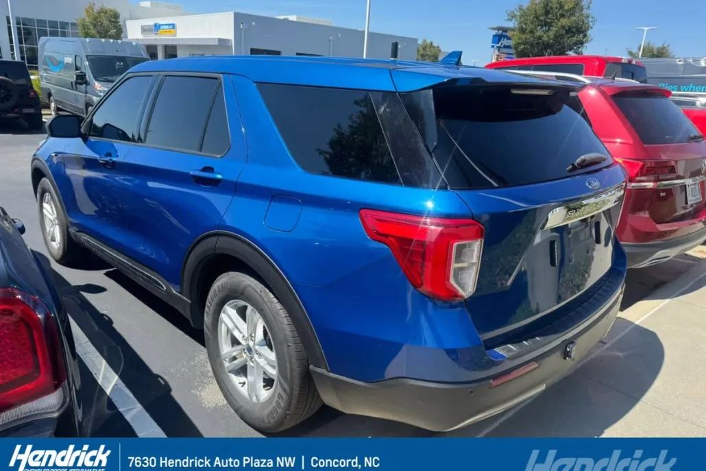 2020 Ford Explorer XLT photo 1