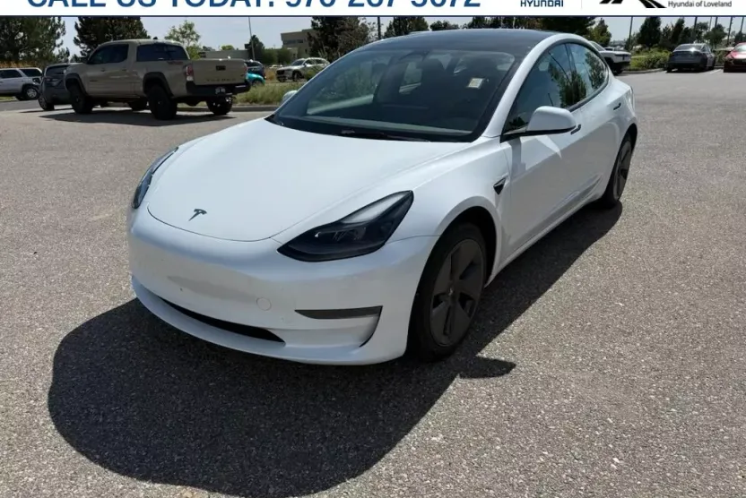 2023 Tesla Model 3 photo 1