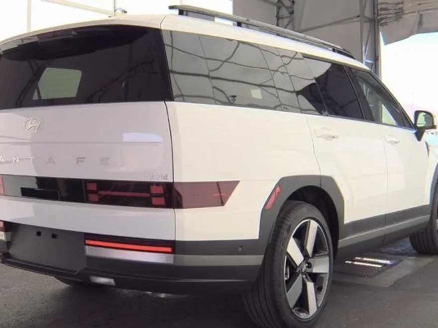 2025 Hyundai Santa Fe Limited photo 1