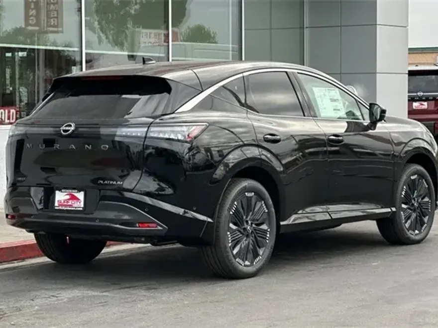 2025 Nissan Murano Platinum photo 1
