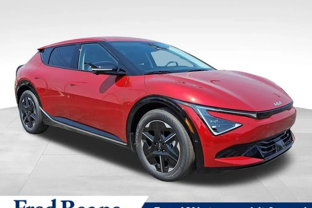 2025 Kia EV6 Wind photo 1