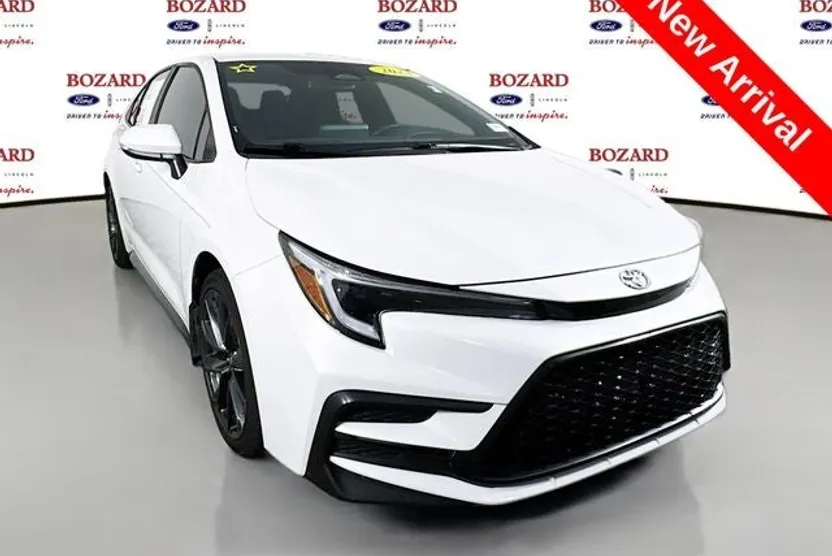 2024 Toyota Corolla SE photo 1