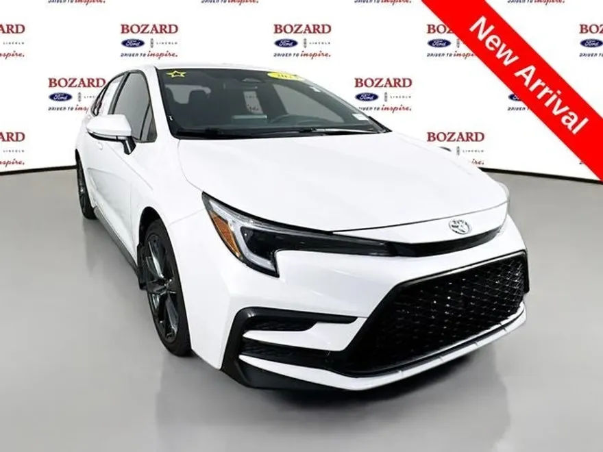 2024 Toyota Corolla SE photo 1