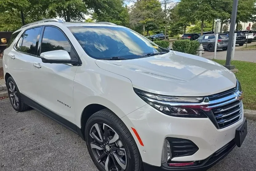 2022 Chevrolet Equinox Premier photo 1
