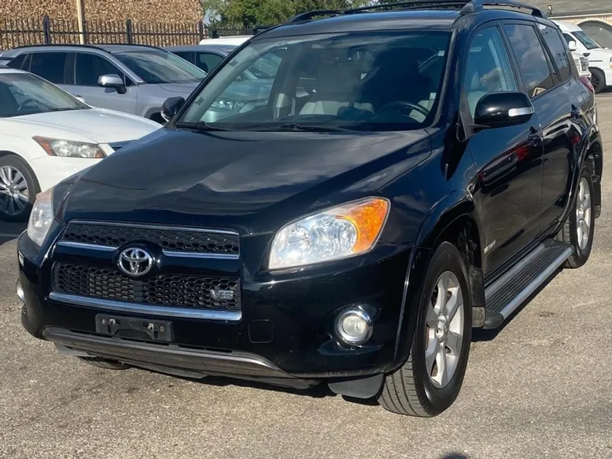 2011 Toyota RAV4 Limited photo 1