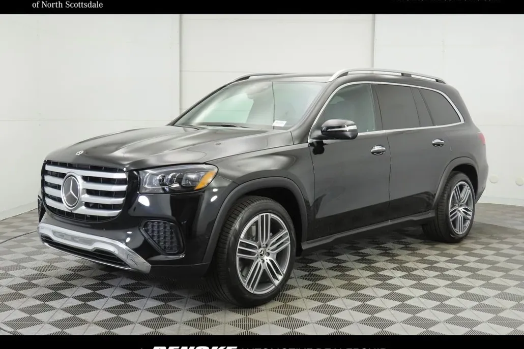 2025 Mercedes Benz GLS 450 4MATIC photo 1