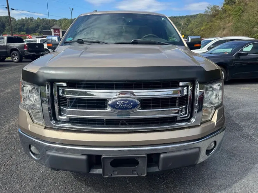 2013 Ford F-150 XLT photo 1