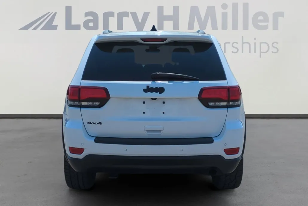 2018 Jeep Grand Cherokee Laredo Upland photo 1