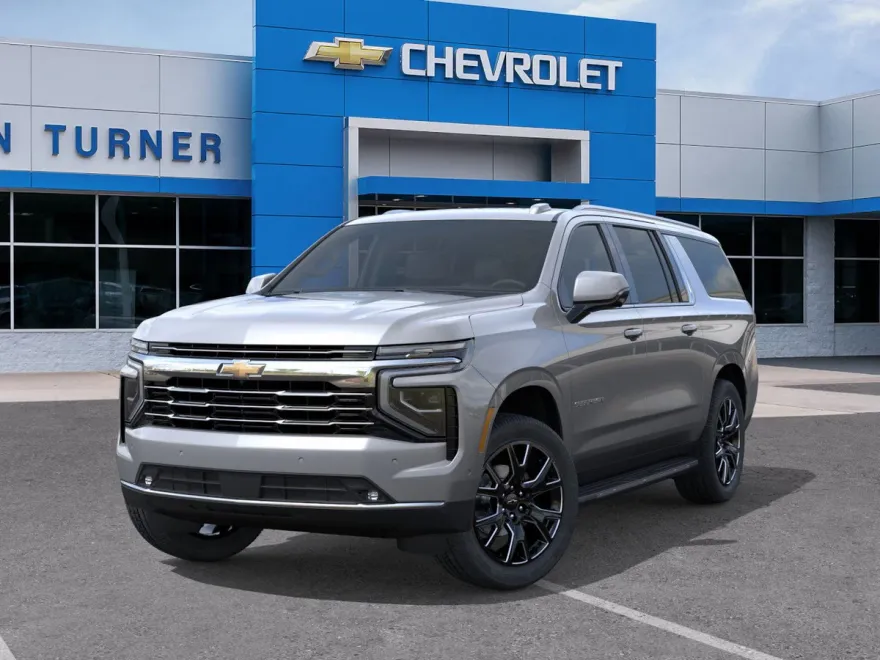 2026 Chevrolet Suburban LT photo 1