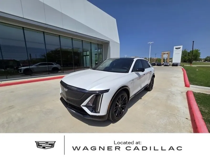 2025 Cadillac Lyriq Sport photo 1