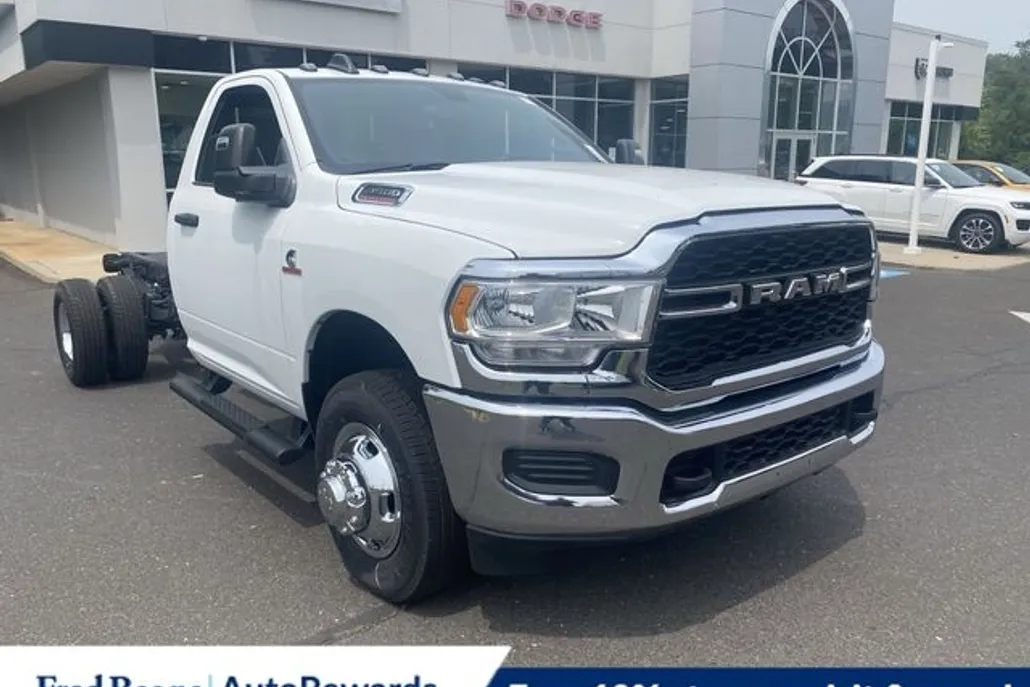 2024 Ram 3500 Tradesman photo 1