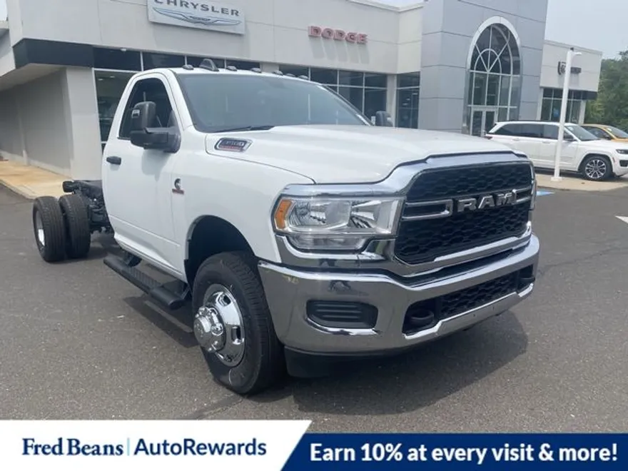 2024 Ram 3500 Tradesman photo 1