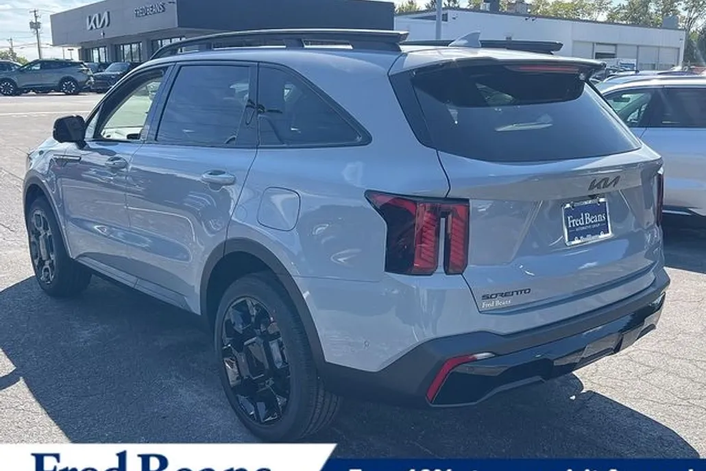 2026 Kia Sorento X-Line SX photo 1