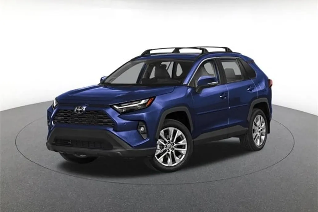 2025 Toyota RAV4 XLE photo 1