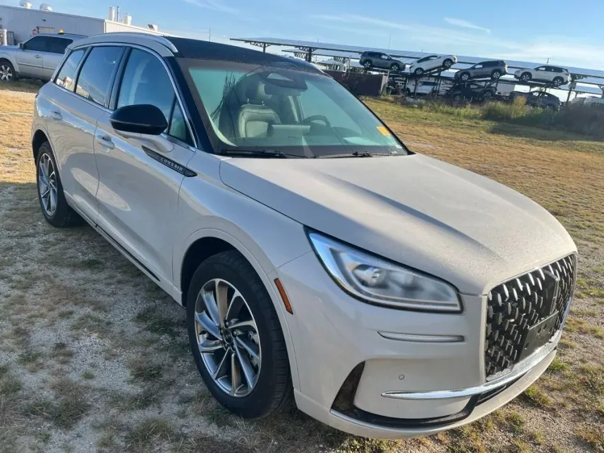 2024 Lincoln Corsair Grand Touring photo 1