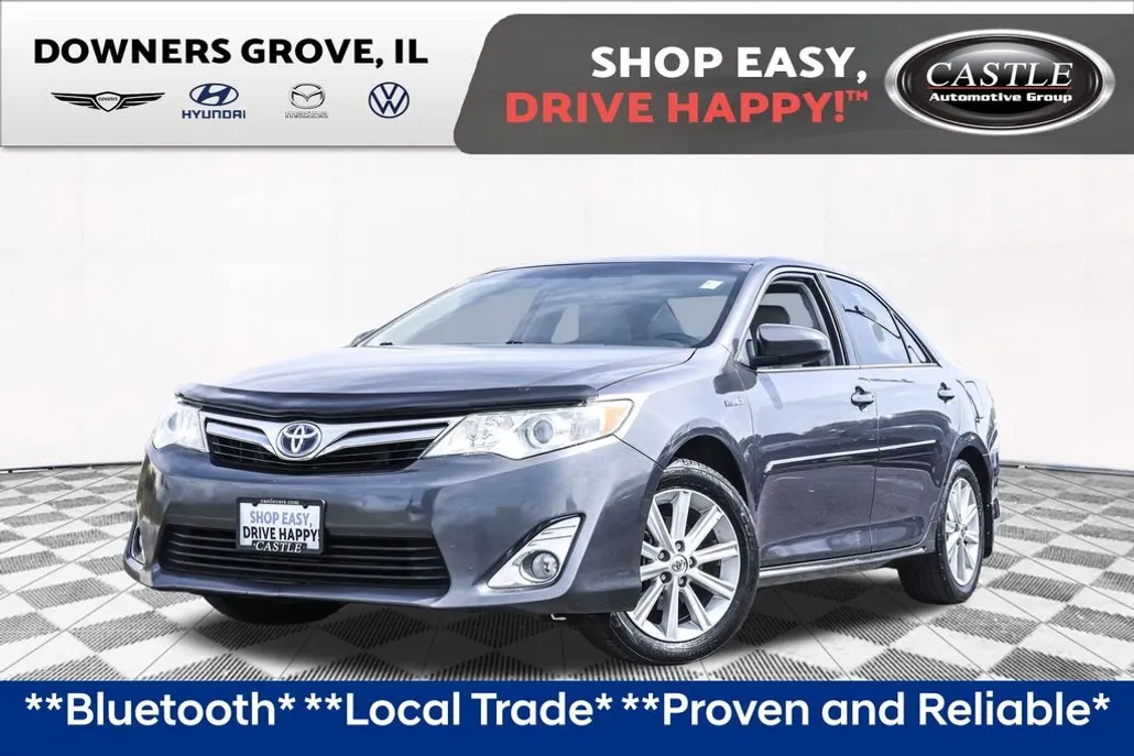 2014 Toyota Camry Hybrid LE photo 1