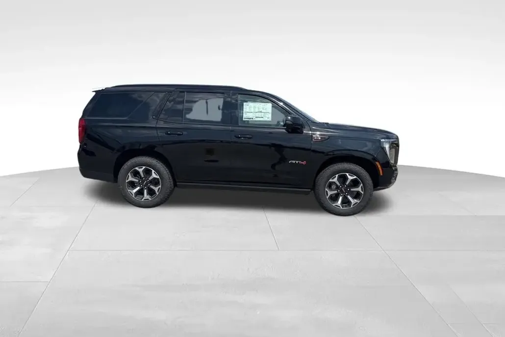 2025 Gmc Yukon AT4 Ultimate photo 1