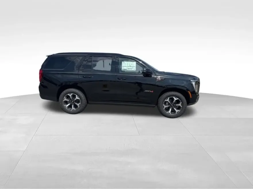 2025 Gmc Yukon AT4 Ultimate photo 1