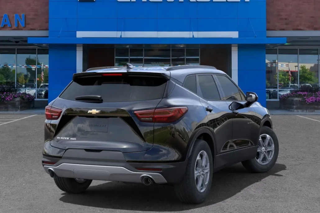 2025 Chevrolet Blazer 2LT photo 1