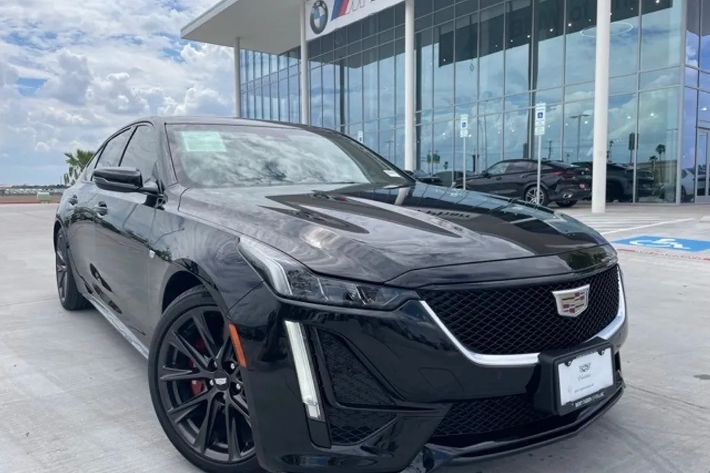 2022 Cadillac CT5 Sport photo 1