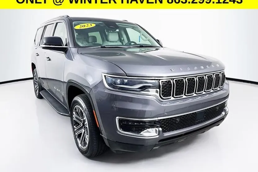 2023 Jeep Wagoneer Base photo 1