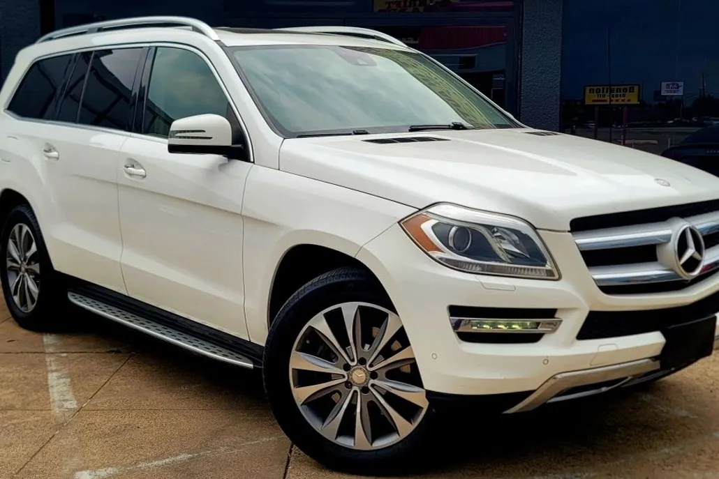 2015 Mercedes Benz GL 450 photo 1