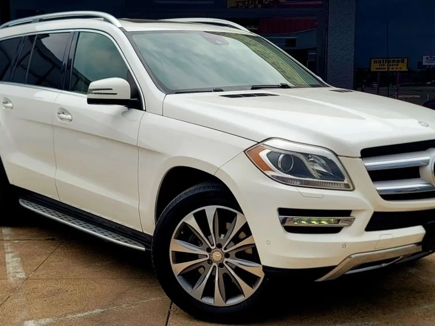 2015 Mercedes Benz GL 450 photo 1