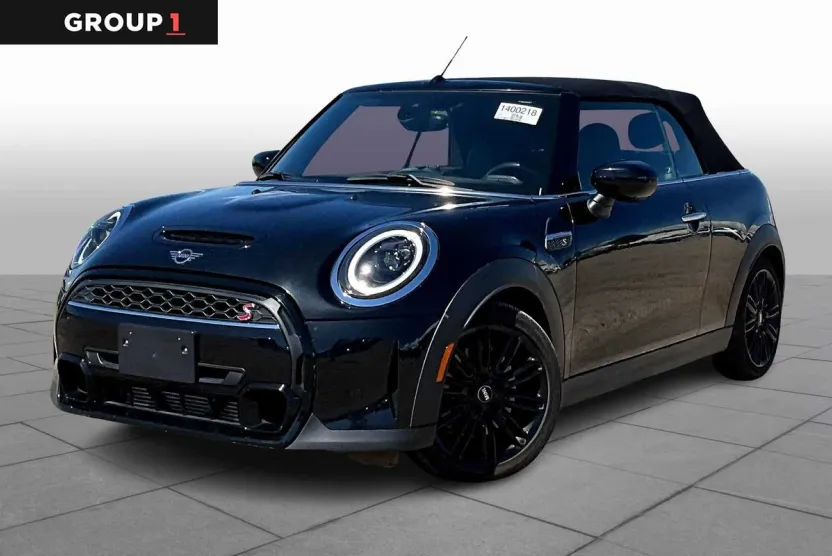 2024 Mini Cooper Convertible S photo 1