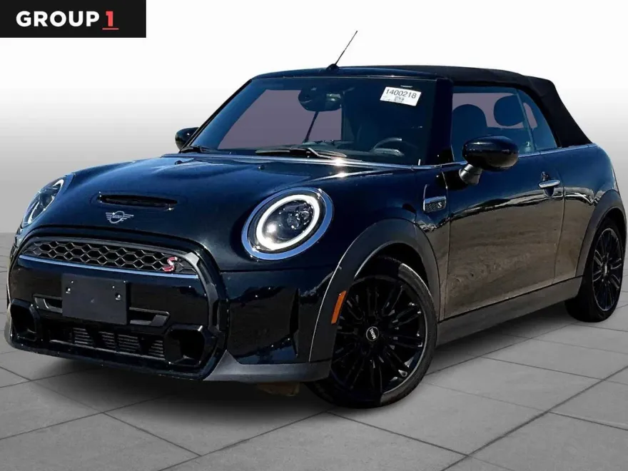 2024 Mini Cooper Convertible S photo 1