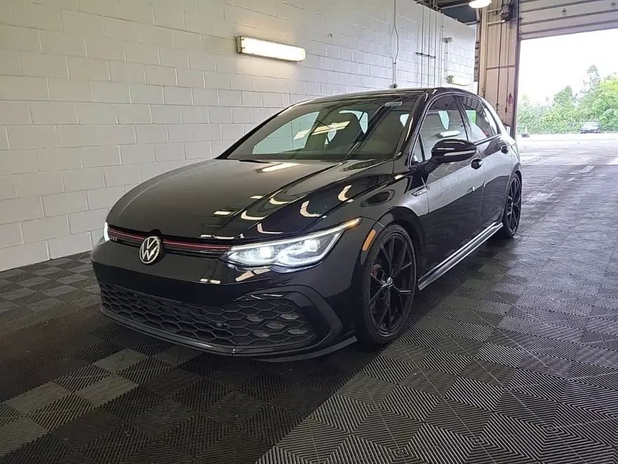 2024 Volkswagen Golf GTI 380 S photo 1