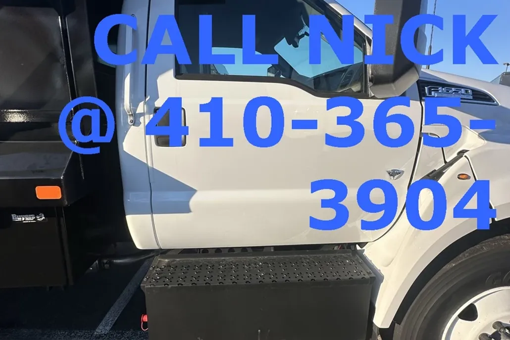 2025 Ford F-650 photo 1