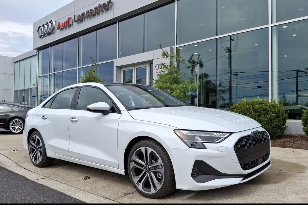 2025 Audi A3 2.0T Premium photo 1