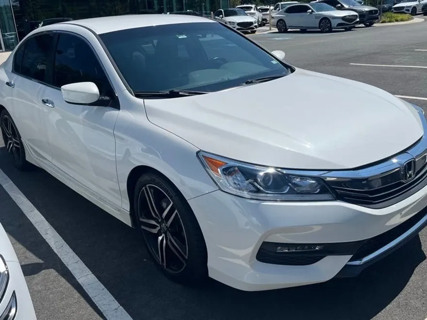 2016 Honda Accord Sport photo 1