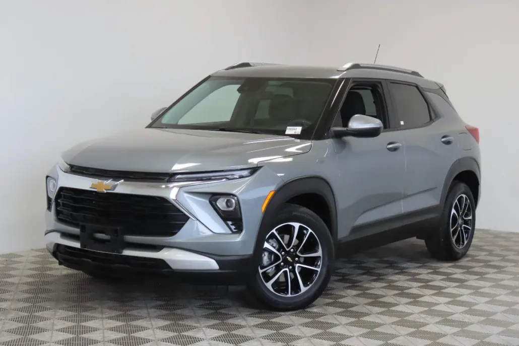 2024 Chevrolet Trailblazer LT photo 1