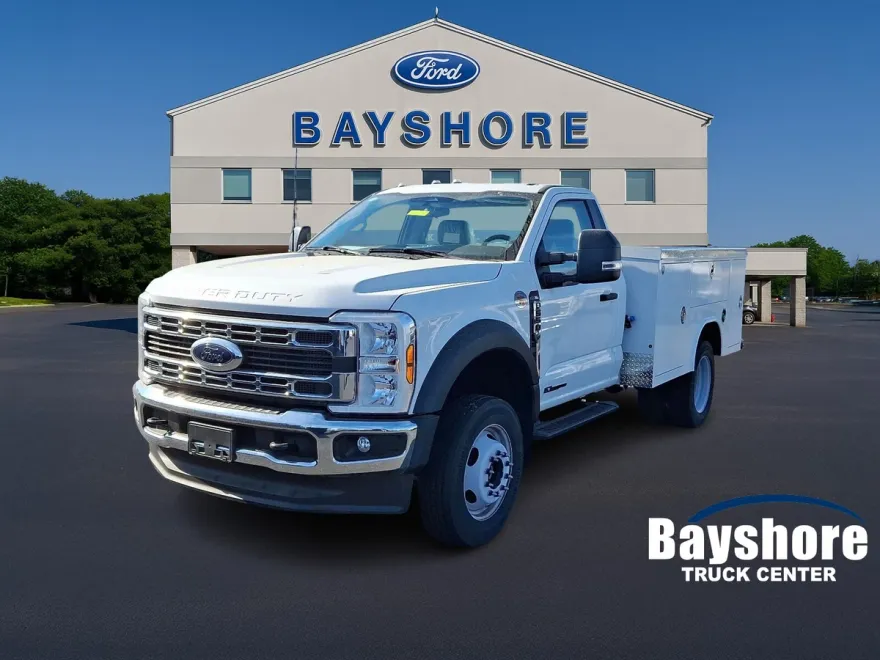2024 Ford F-550 XL photo 1