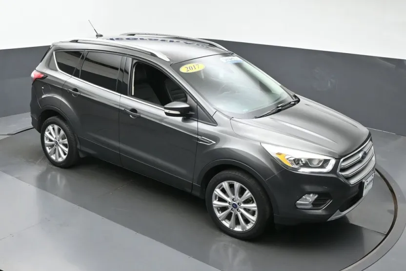 2017 Ford Escape Titanium photo 1