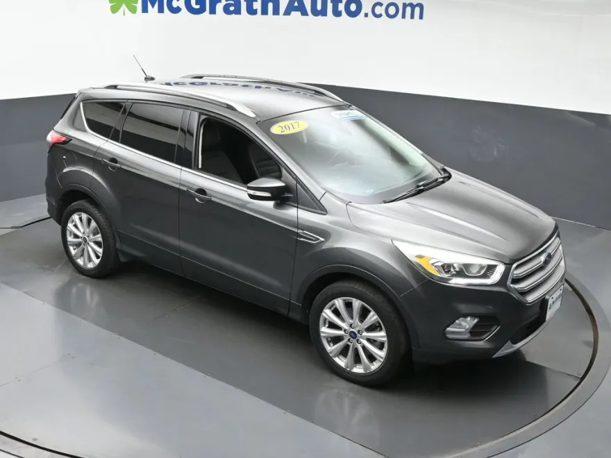 2017 Ford Escape Titanium photo 1