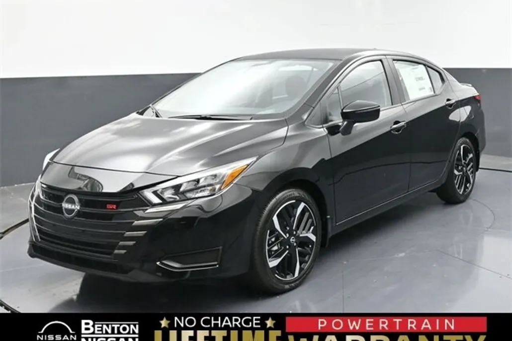 2025 Nissan Versa SR photo 1