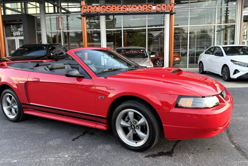 2002 Ford Mustang GT photo 1