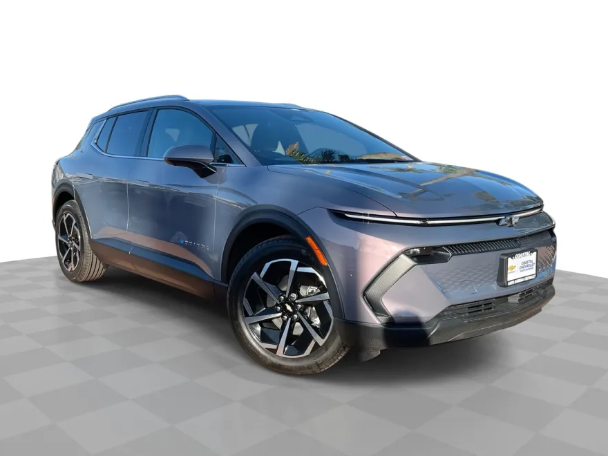 2026 Chevrolet Equinox EV 1LT photo 1