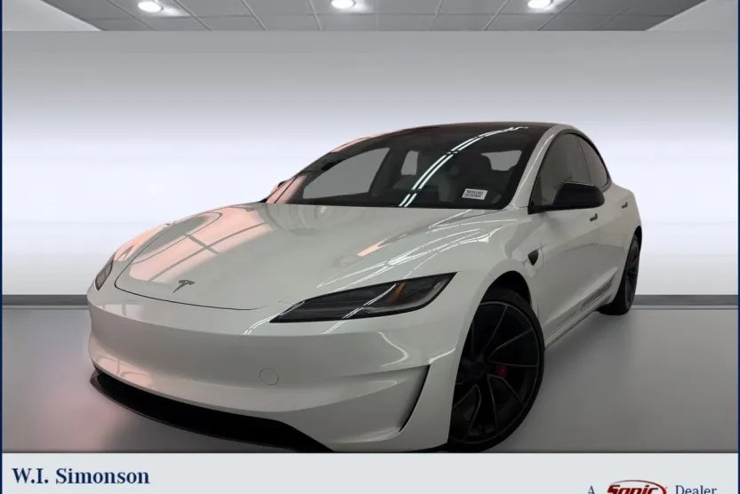 2024 Tesla Model 3 Performance photo 1