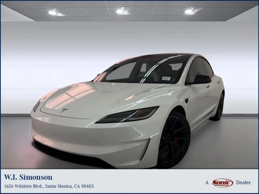 2024 Tesla Model 3 Performance photo 1