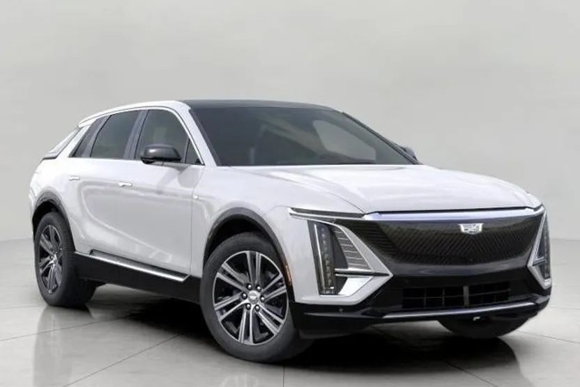 2025 Cadillac Lyriq Luxury photo 1