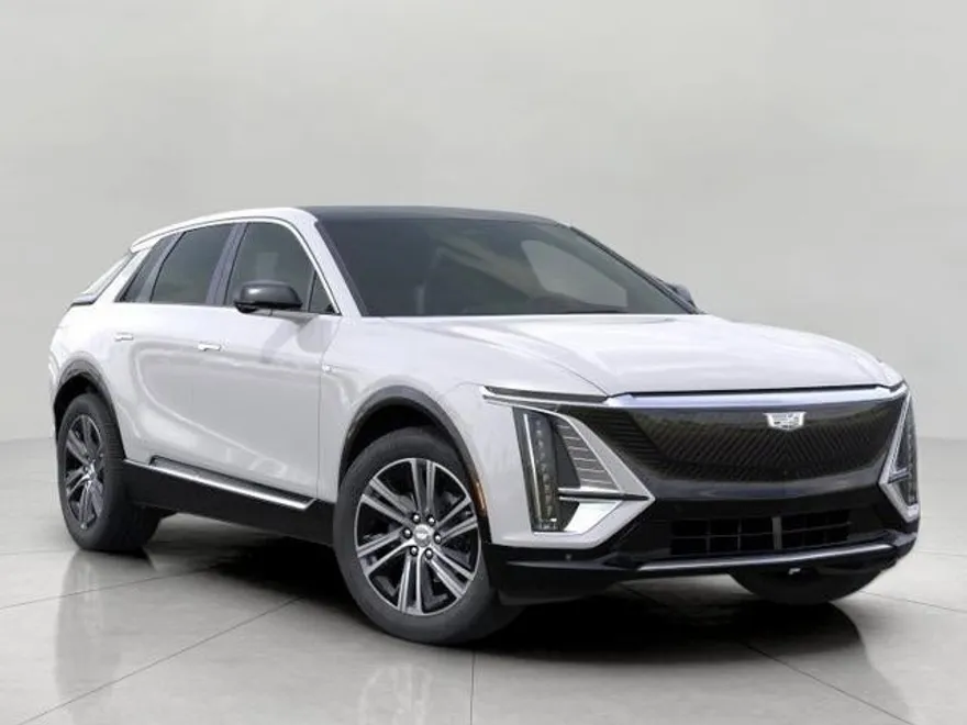 2025 Cadillac Lyriq Luxury photo 1