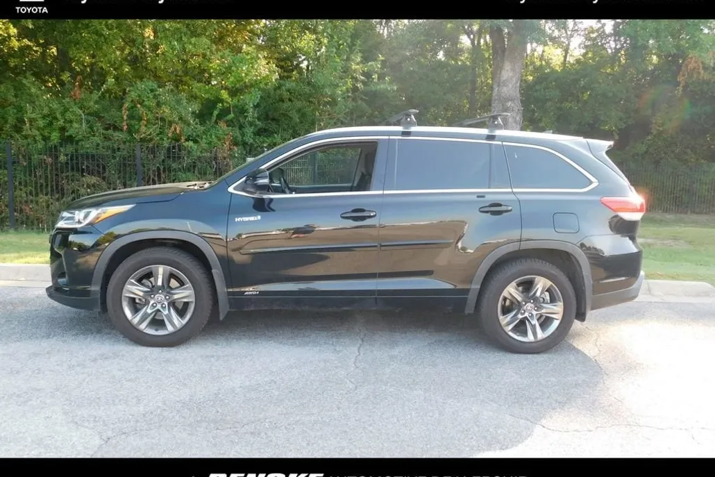2017 Toyota Highlander Hybrid Limited photo 1